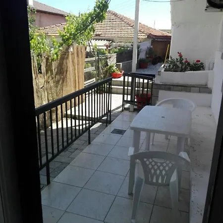 Apartment House Agapi Neos Marmaras